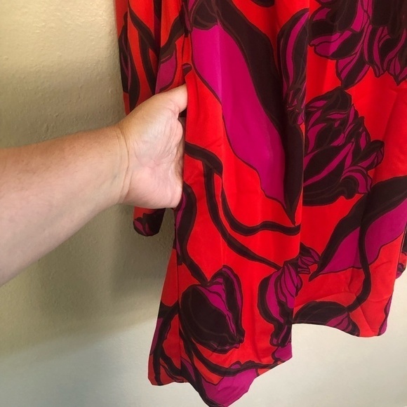 Who What Wear Bold Floral Long Sleeves Back Button Keyhole Shift Dress Size XS - Picture 9 of 15